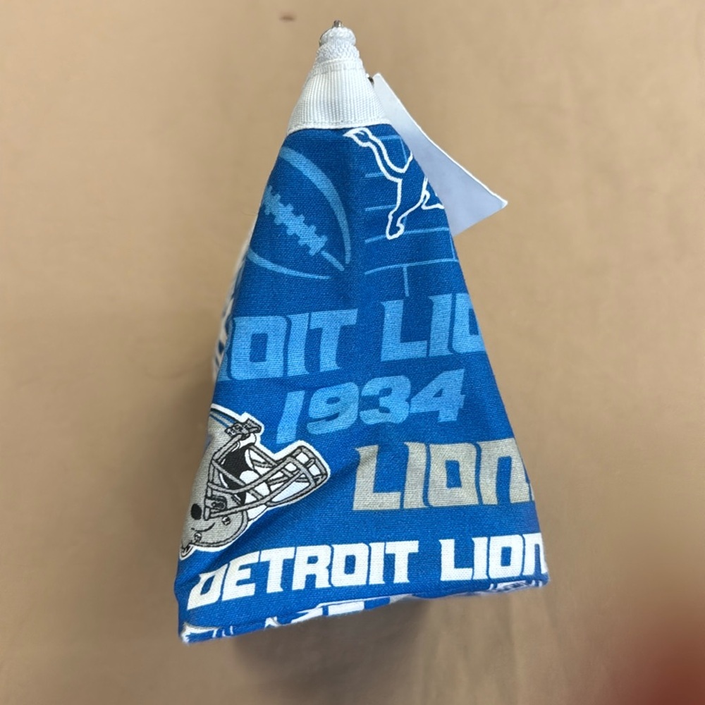 COPY - Detroit Lions Blue Zippered Pouch - Picture 4 of 5